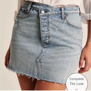 Abercrombie & Fitch 90s micro mini high rise denim skirt 00/24